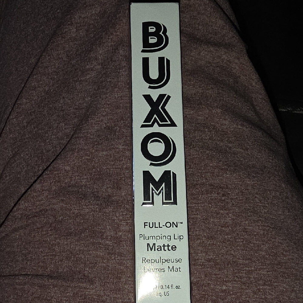 New-Buxom Matte Lip Gloss -Chill Night